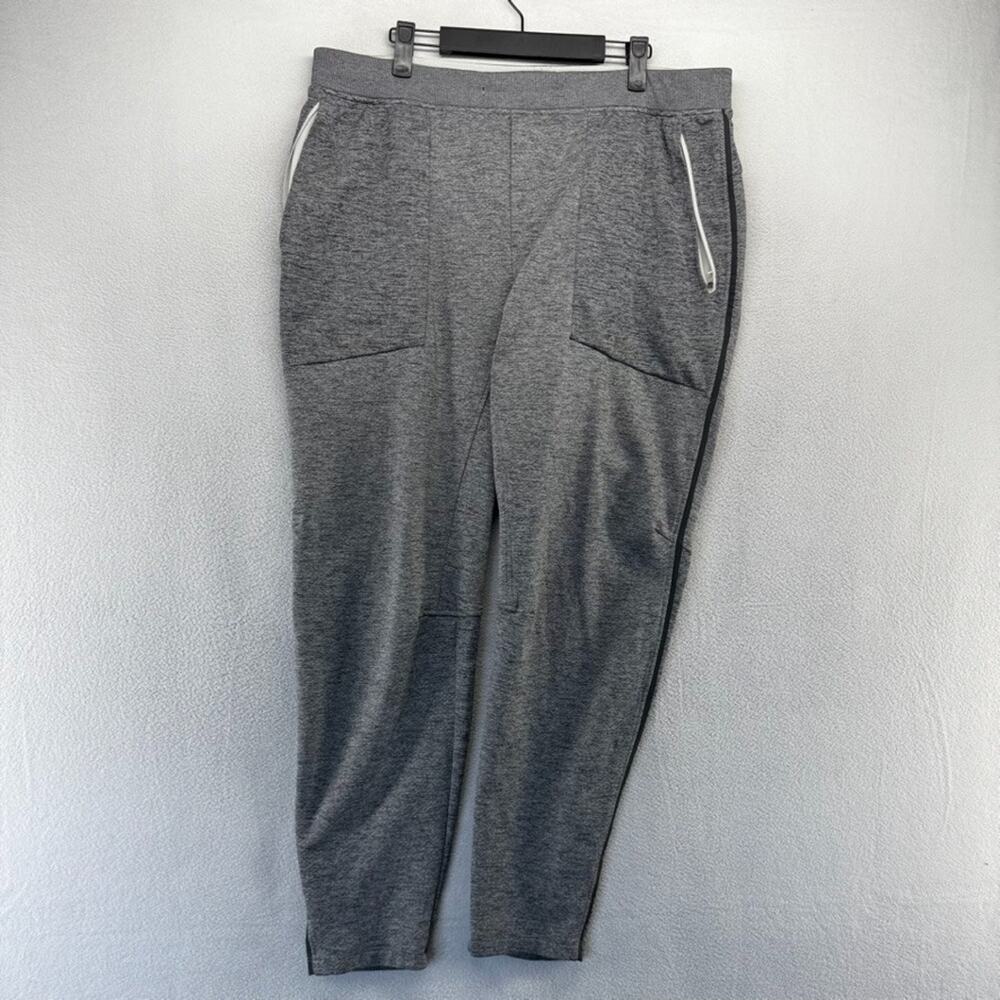 Lululemon Textured Tech Pants Men's 2XL Gray Sweatpants Lounge Training Casual